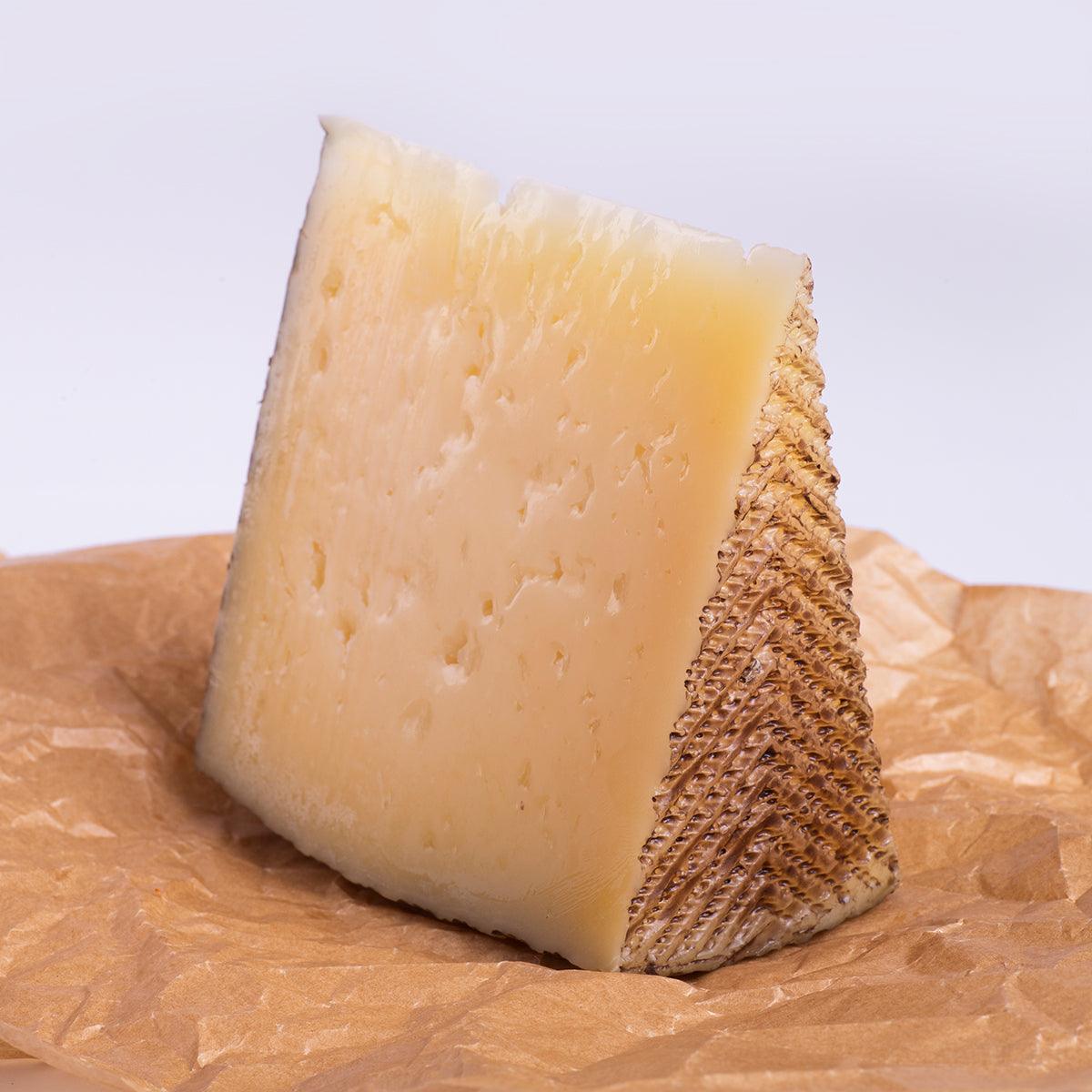 Queso mezcla curado de vaca y oveja - Nogales - Al Corte Extremadura